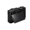 Schwarzes Fujifilm X-E5 Gehäuse mit aufklappendem Display.